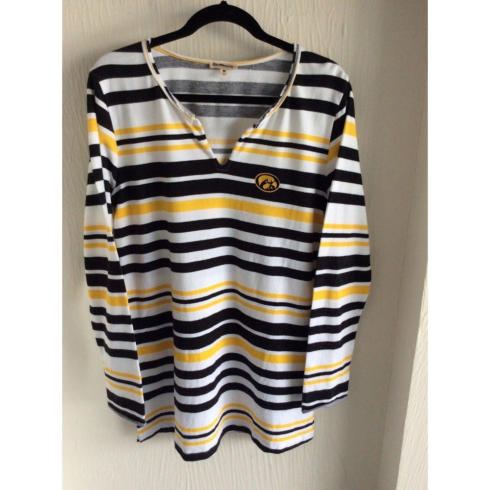 NWOT University Of Iowa NCAA, Size M Long Sleeve Womens Top, Ug Apparel Brand